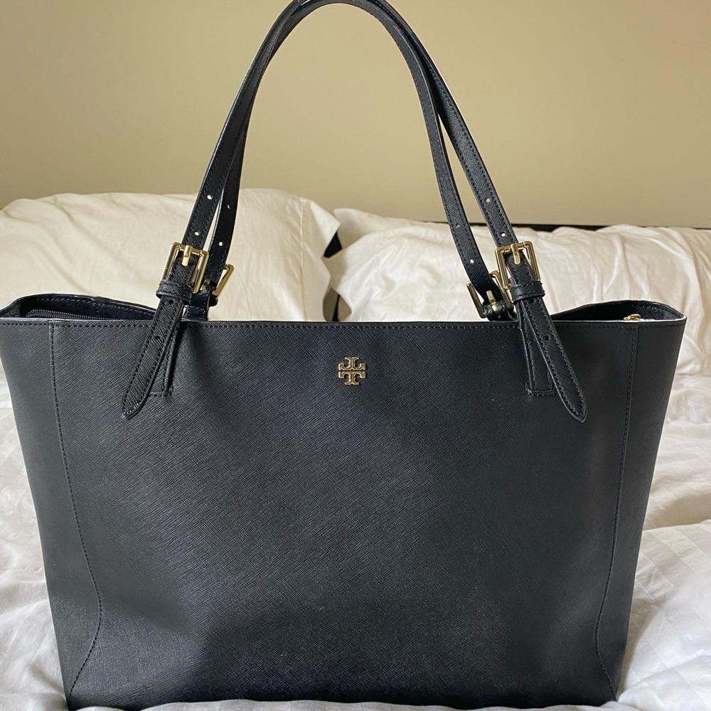 Authentic Tory Burch Leather Totebag